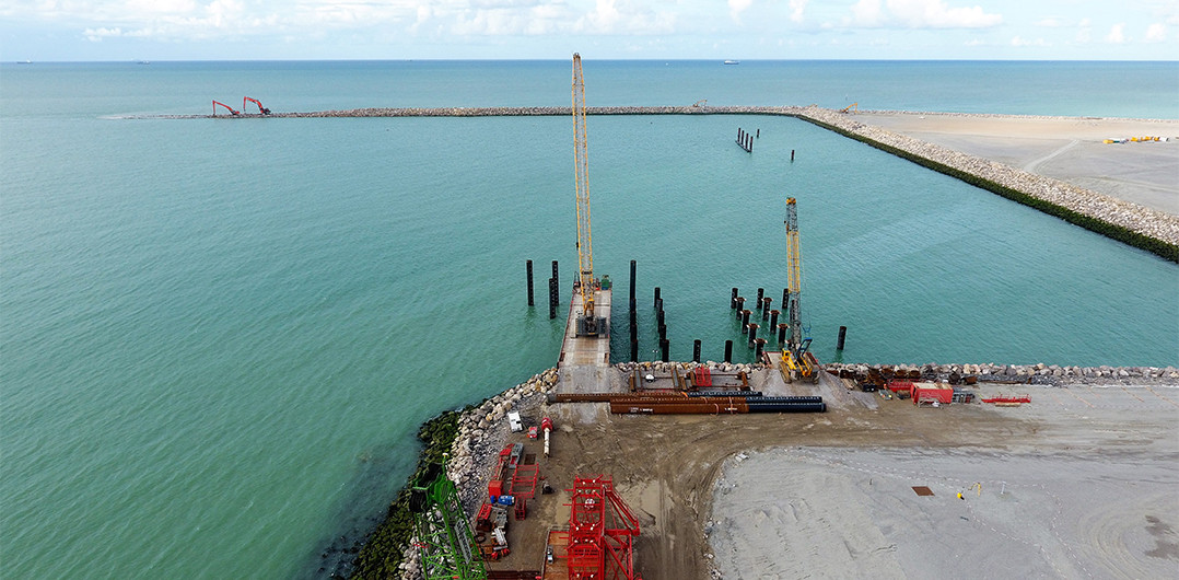 View of the P10 berth and the main breakwater