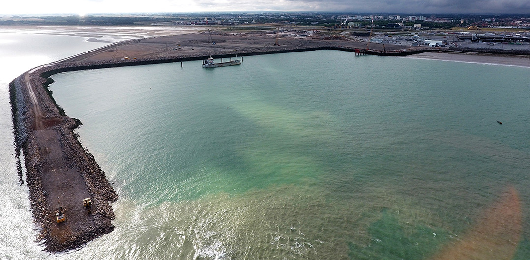 Aerial view of the breakwater and the Eastern inner embankment